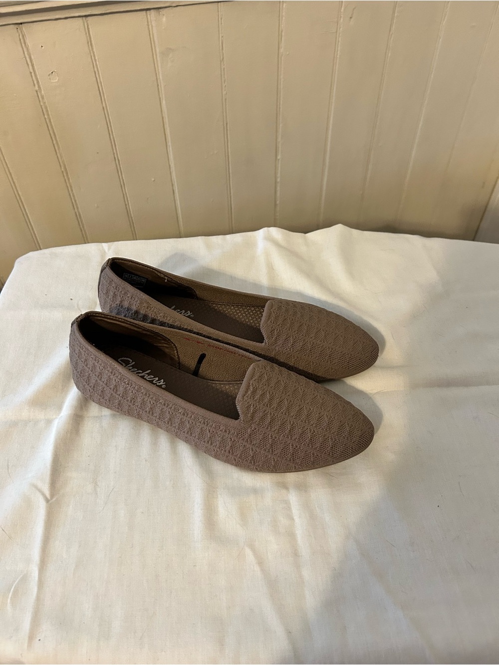 Skechers Cleo 2.0 Look At You Flats Taupe Size 10 NWOT